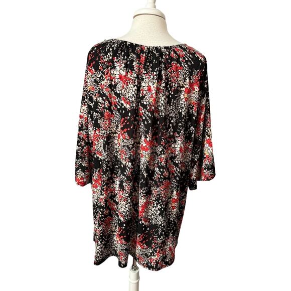 Women's Blouse 2X Red Black Floral Lightweight Flowy BOHO Cottagecore Business - Picture 4 of 6